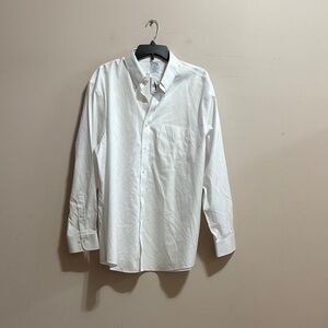 Brooks Brothers Classic White Men's Shirt size 17 1/2 - 34/35 Regular